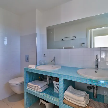 Petites Maures, Meerblick Und Eigener Pool Ferienhaus