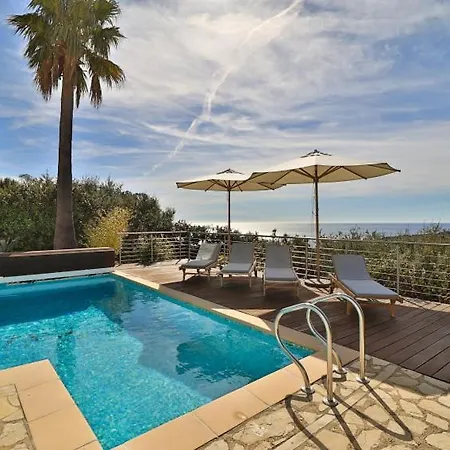 Hébergement de vacances Modernes La Petite Maure Mit Pool, Meerblick, Familienfreundlich By Riviera Homelife Management *