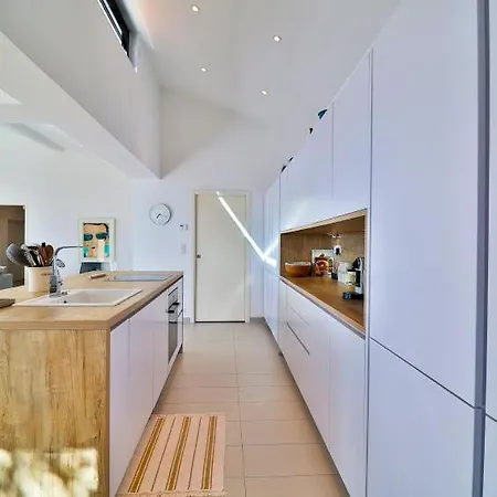 Modernes La Petite Maure Mit Pool, Meerblick, Familienfreundlich By Riviera Homelife Management Roquebrune-sur Argens