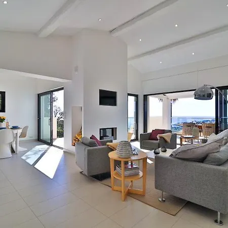 Hébergement de vacances Modernes La Petite Maure Mit Pool, Meerblick, Familienfreundlich By Riviera Homelife Management